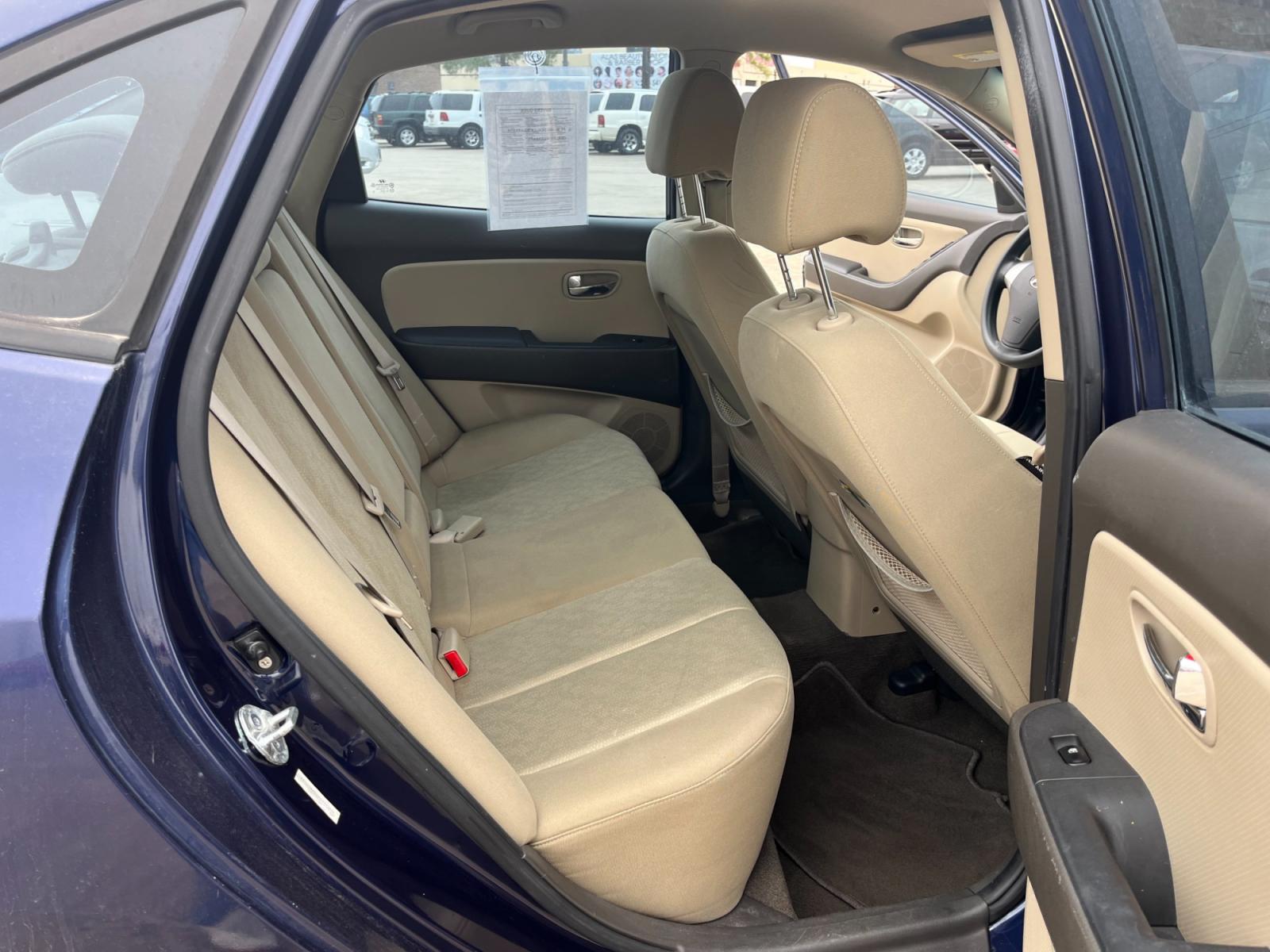 2010 blue Hyundai Elantra GLS (KMHDU4ADXAU) with an 2.0L L4 DOHC 16V engine, Automatic transmission, located at 14700 Tomball Parkway 249, Houston, TX, 77086, (281) 444-2200, 29.928619, -95.504074 - Photo #12